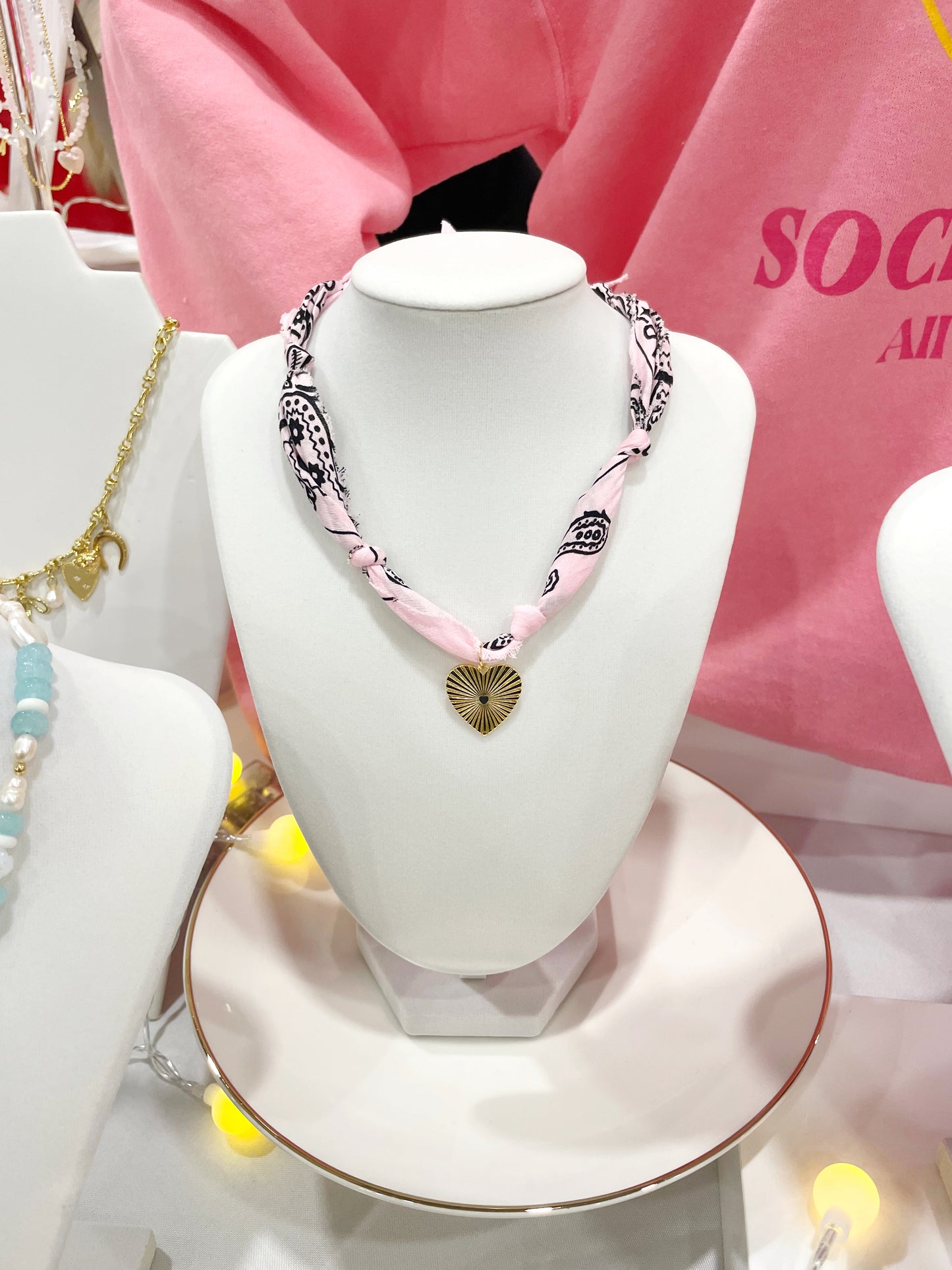 GO TEAM! GAME DAY BANDANA NECKLACE🏈🏀❤️🎉