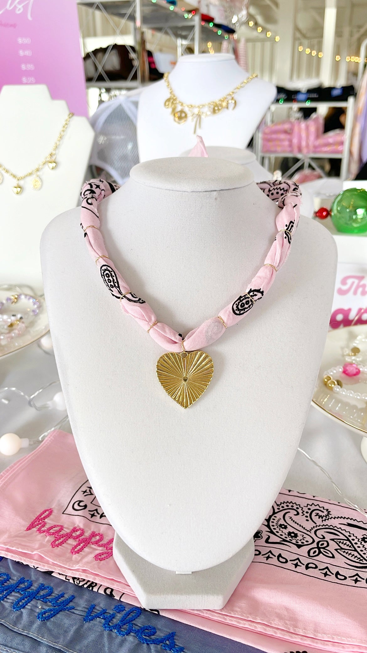 GO TEAM! GAME DAY BANDANA NECKLACE🏈🏀❤️🎉