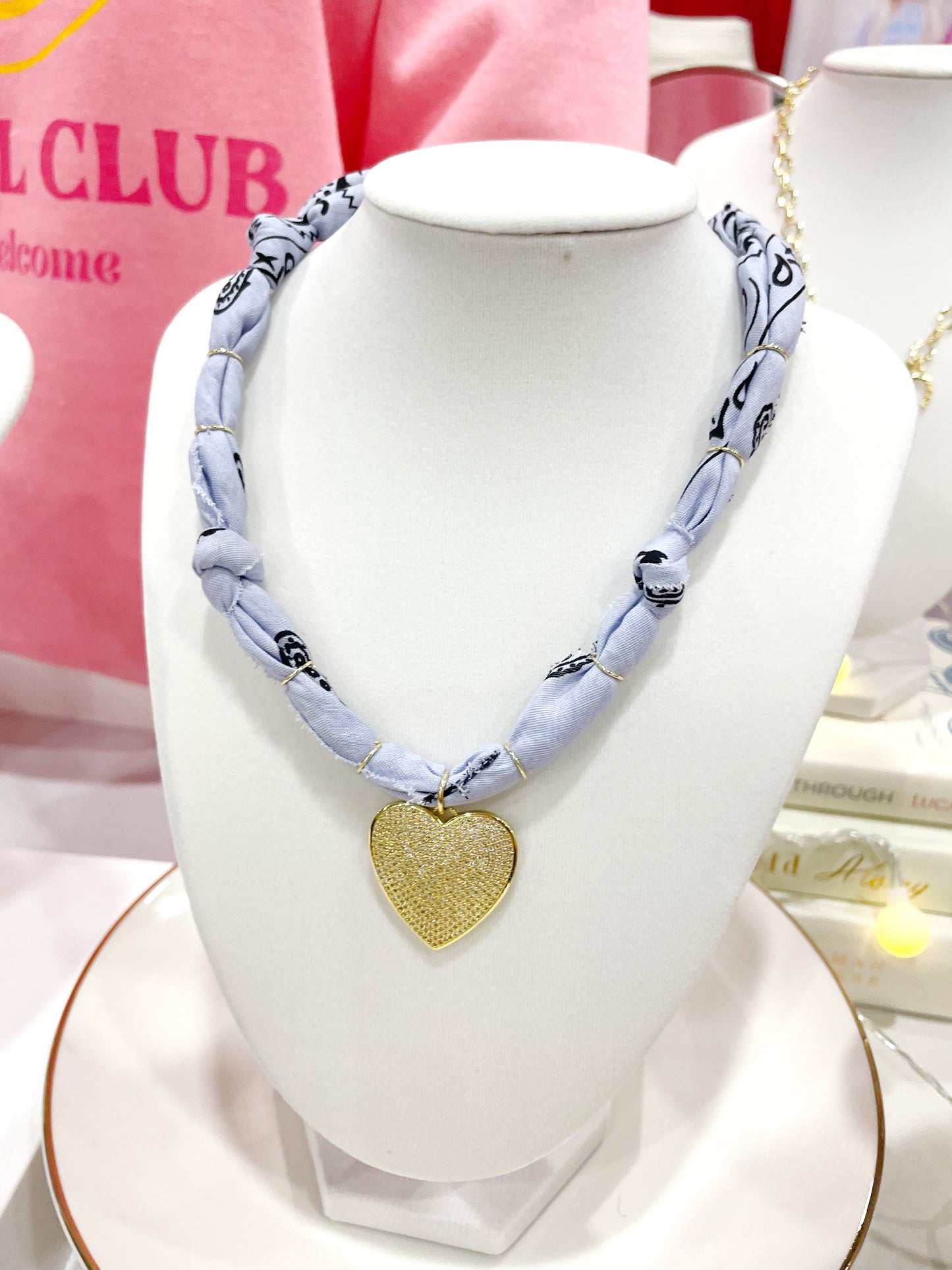 GO TEAM! GAME DAY BANDANA NECKLACE🏈🏀❤️🎉