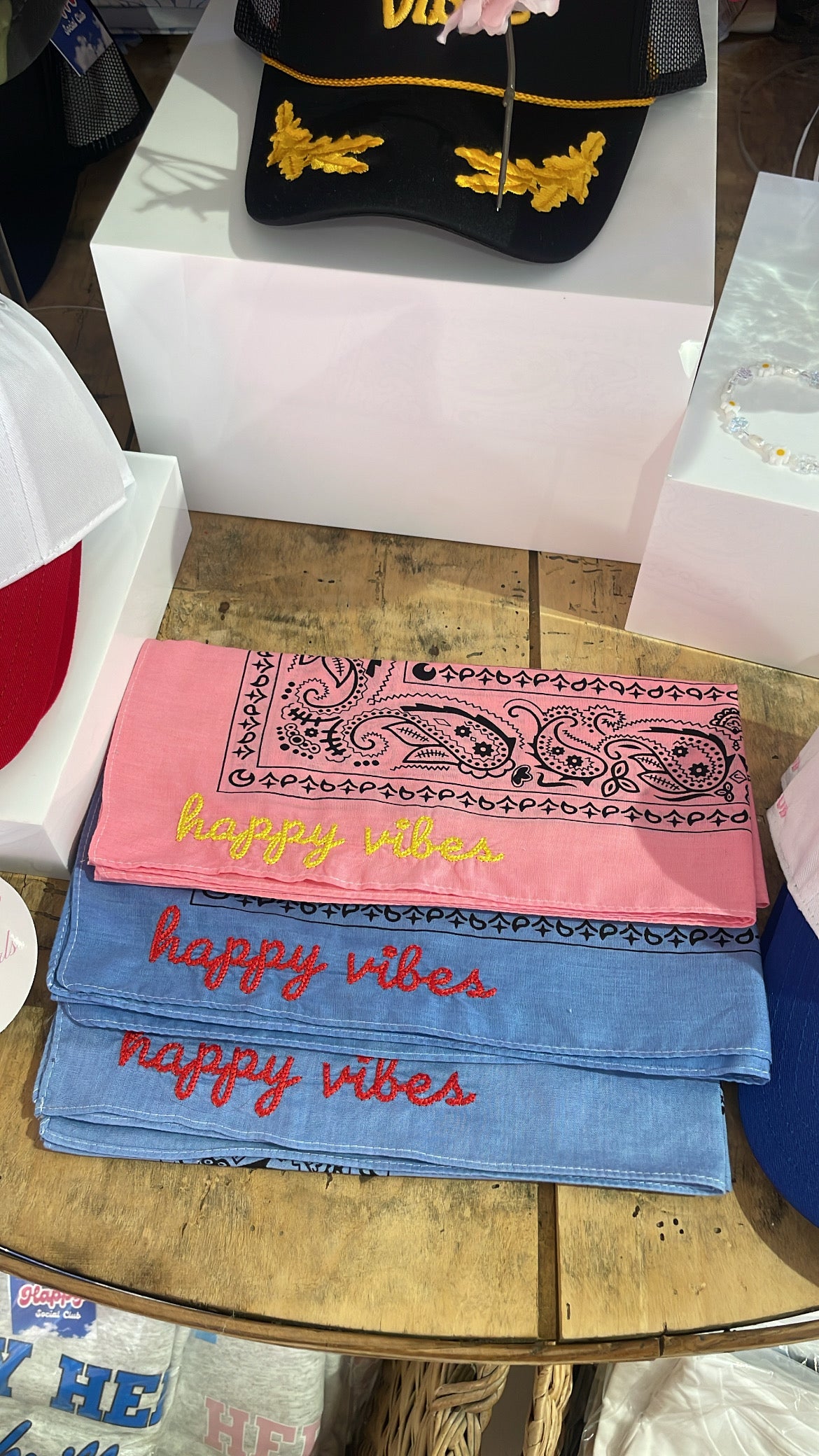 HAPPY VIBES Bandana